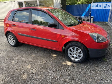 Форд Фиеста 2007 года Ford Fiesta 2007 года