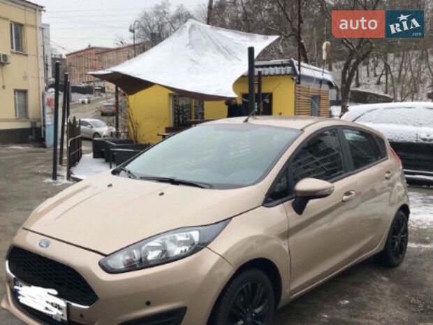 Форд Фиеста 2016 року Ford Fiesta 2016 року