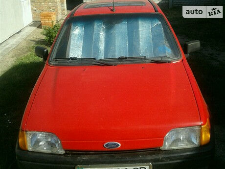 Форд Фиеста 1989 року Ford Fiesta 1989 року