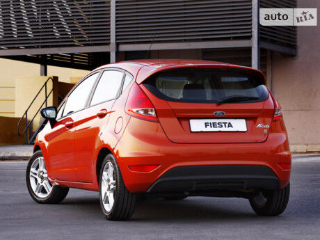 Ford Fiesta 2013 года