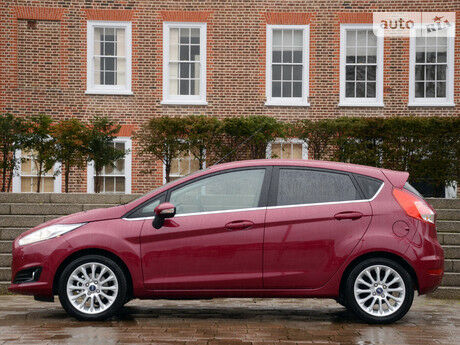 Форд Фиеста 2005 года Ford Fiesta 2005 года