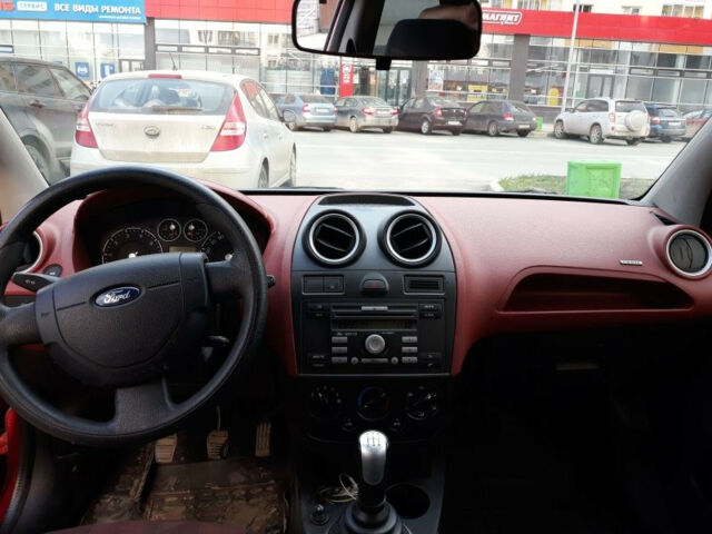 Ford Fiesta 2007 года