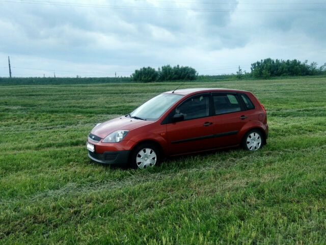 Форд Фиеста 2007 года Ford Fiesta 2007 года
