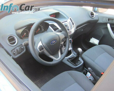 Ford Fiesta 2012 року - Фото 2 автомобіля