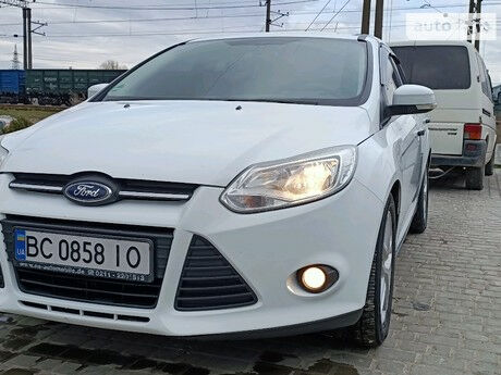 Ford Focus 2011 года