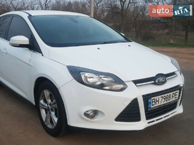 Ford Focus 2012 года