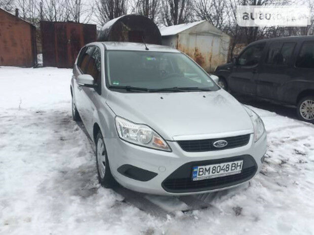 Ford Focus 2010 года