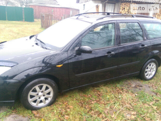 Ford Focus 2000 року