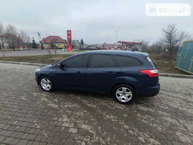 Ford Focus 2012 року