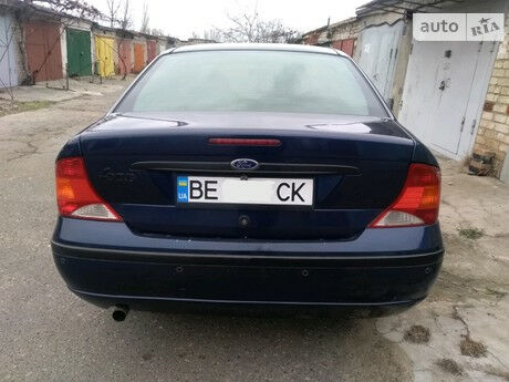 Ford Focus 2002 года