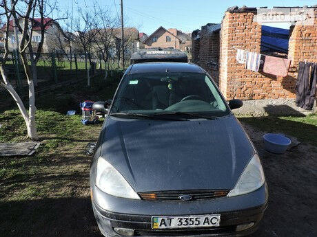 Ford Focus 2003 року