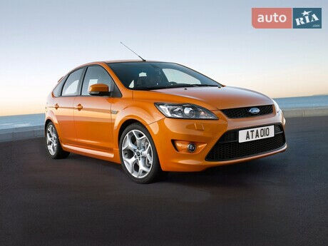 Ford Focus 2010 года