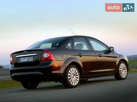 Ford Focus 2011 року