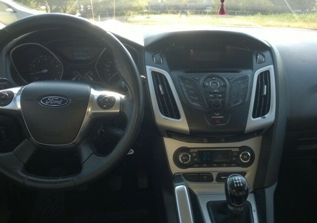 Ford Focus 2012 года