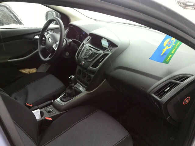Ford Focus 2011 года