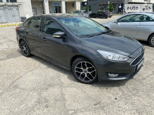 Форд Фокус 2015 года Ford Focus 2015 года