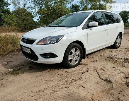 Ford Focus 2010 року