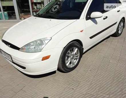 Ford Focus 2001 года