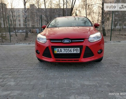 Ford Focus 2011 року