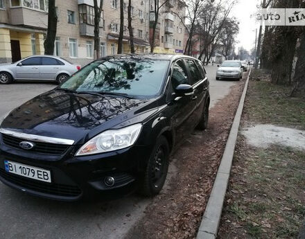 Ford Focus 2010 года