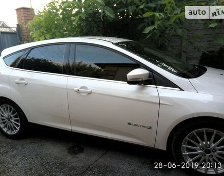 Ford Focus 2012 року