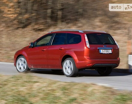 Ford Focus 2011 года