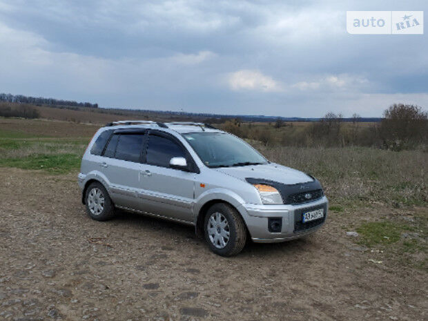 Ford Fusion 2010 року