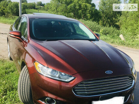 Ford Fusion 2015 року