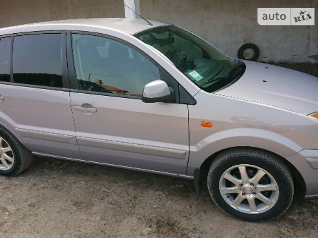 Ford Fusion 2011 года