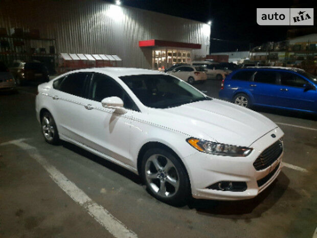 Ford Fusion 2013 года