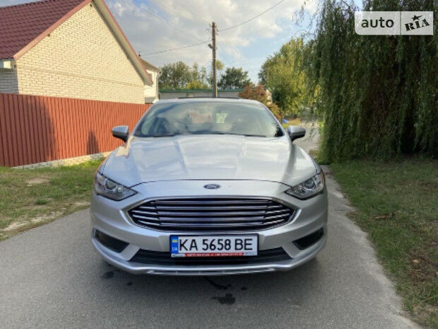 Ford Fusion 2017 року