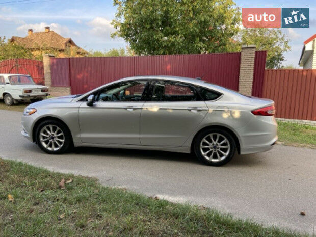 Форд Фьюжн 2017 року Ford Fusion 2017 року