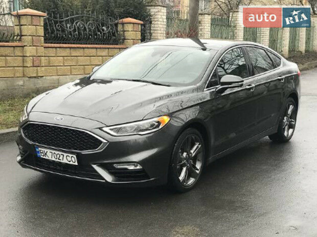 Форд Фьюжн 2016 року Ford Fusion 2016 року
