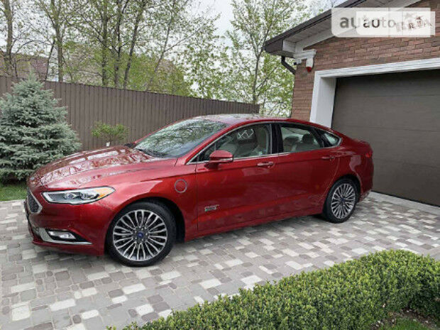 Ford Fusion 2017 года