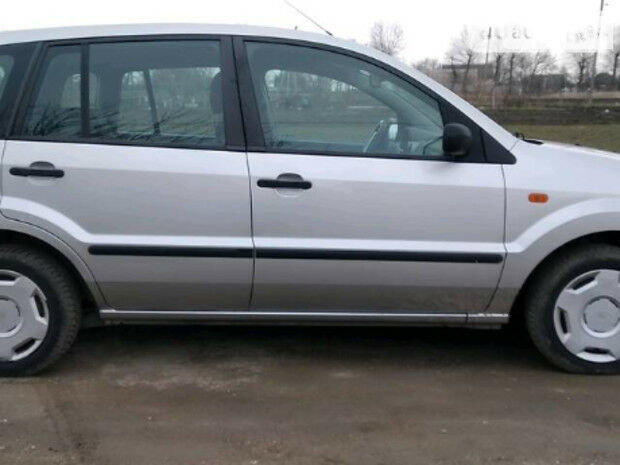 Ford Fusion 2003 года