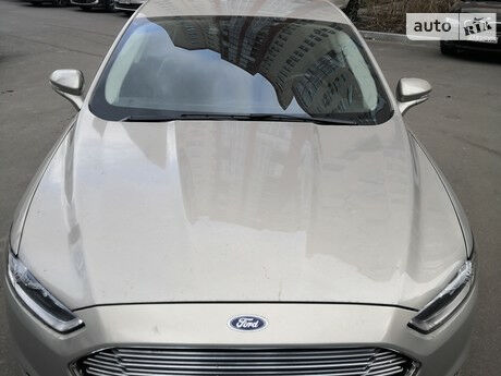 Ford Fusion 2016 года