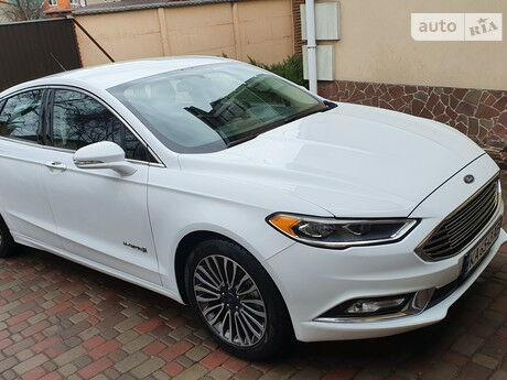 Форд Фьюжн 2018 года Ford Fusion 2018 года