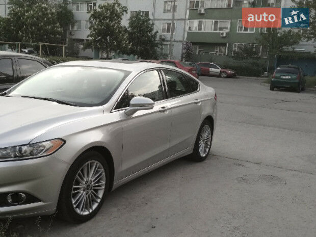 Ford Fusion 2013 года