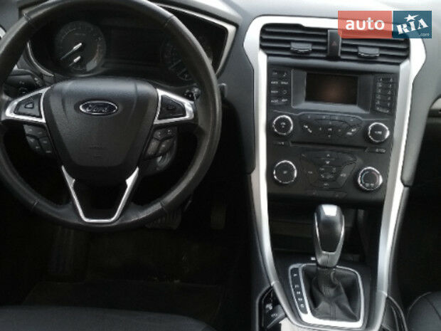 Ford Fusion 2013 года