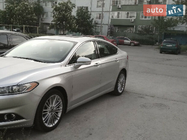 Ford Fusion 2013 года