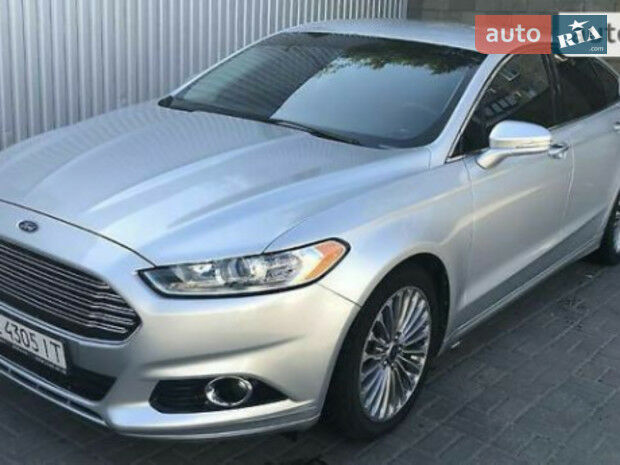 Форд Фьюжн 2013 року Ford Fusion 2013 року