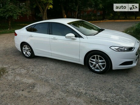 Форд Фьюжн 2013 року Ford Fusion 2013 року