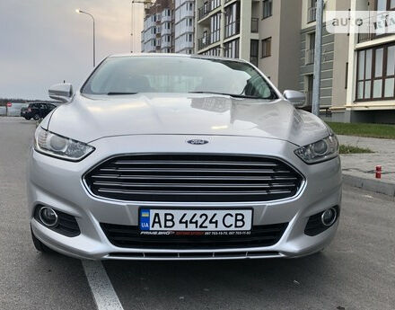 Ford Fusion 2013 року