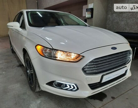 Ford Fusion 2014 року