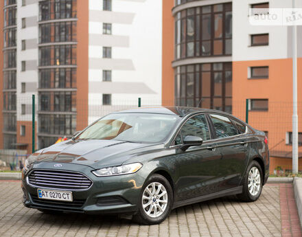 Ford Fusion 2015 года