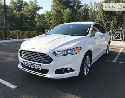 Ford Fusion 2015 года