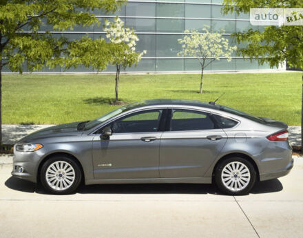 Ford Fusion 2010 року