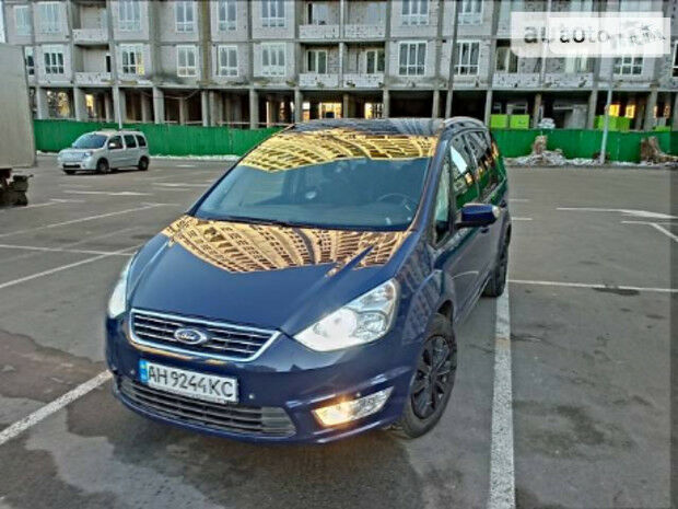 Ford Galaxy 2011 року