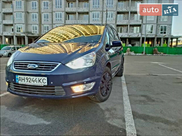 Ford Galaxy 2011 года