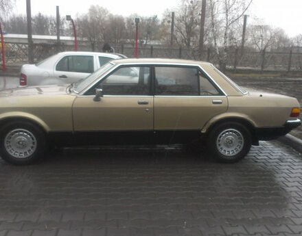 Ford Granada 1982 року